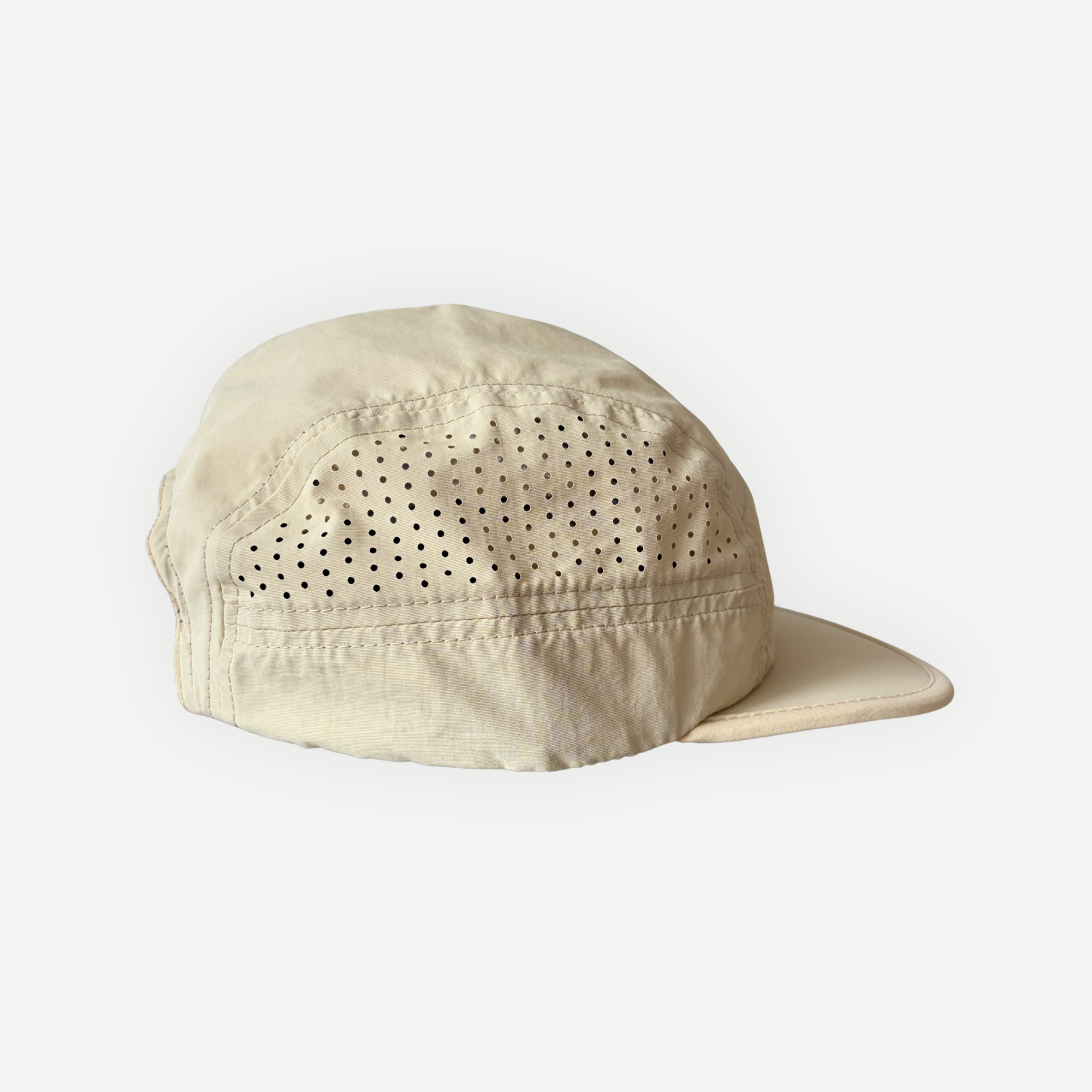 Collection of Casquette de course en nylon léger et respirant – ajustable - Beige - Adulte in a gallery layout