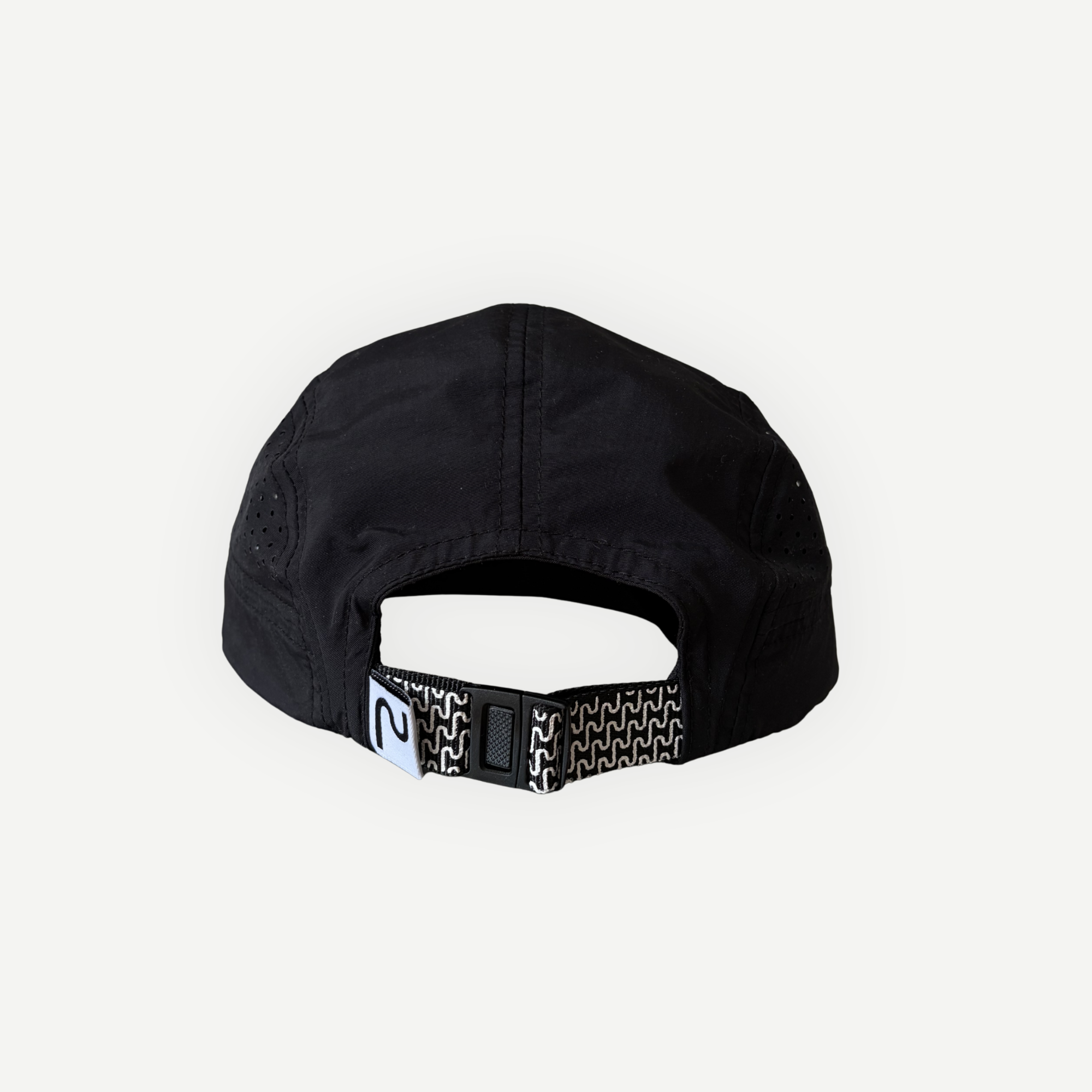Collection of Casquette de course en nylon léger et respirant – ajustable - Noir - Adulte in a gallery layout