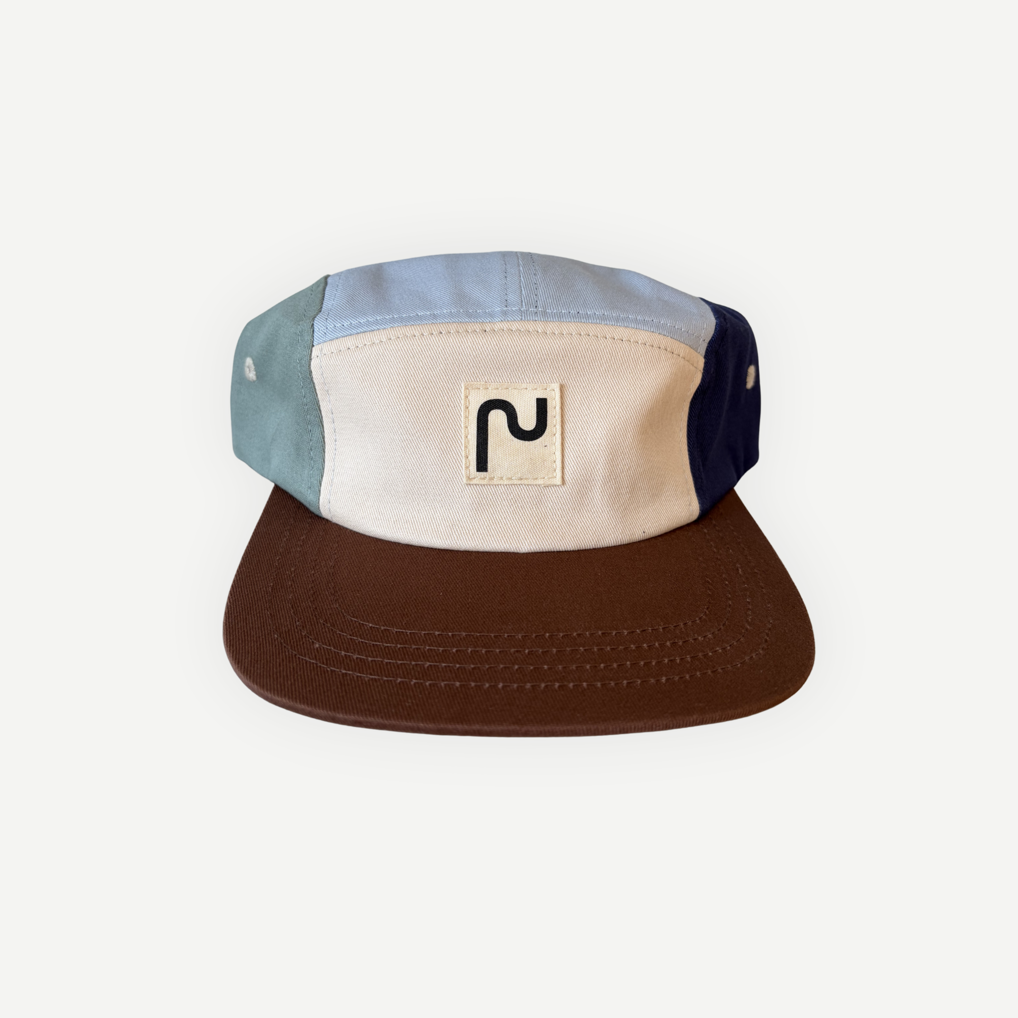 Collection of Casquette colorblock ajustable à 5 panneaux - Sauge - Adulte in a gallery layout