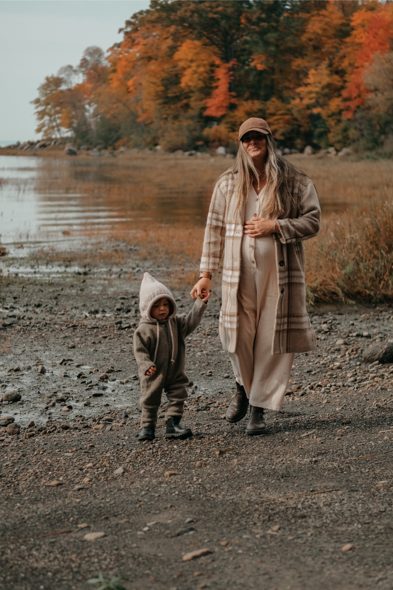 Collection of PRÉCOMMANDE Passe-montagne en laine de mérinos in a gallery layout