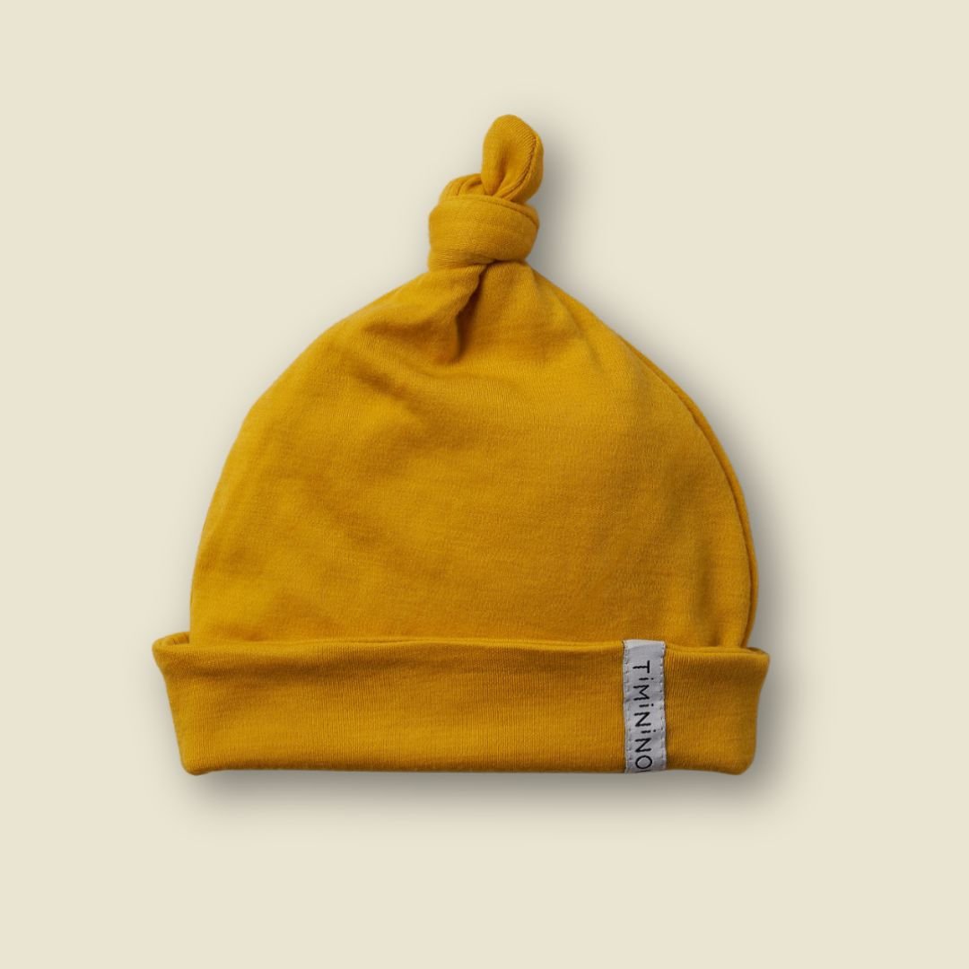 Collection of Bonnet à noeud évolutif en douce laine de mérinos - Curry - Timininous in a gallery layout