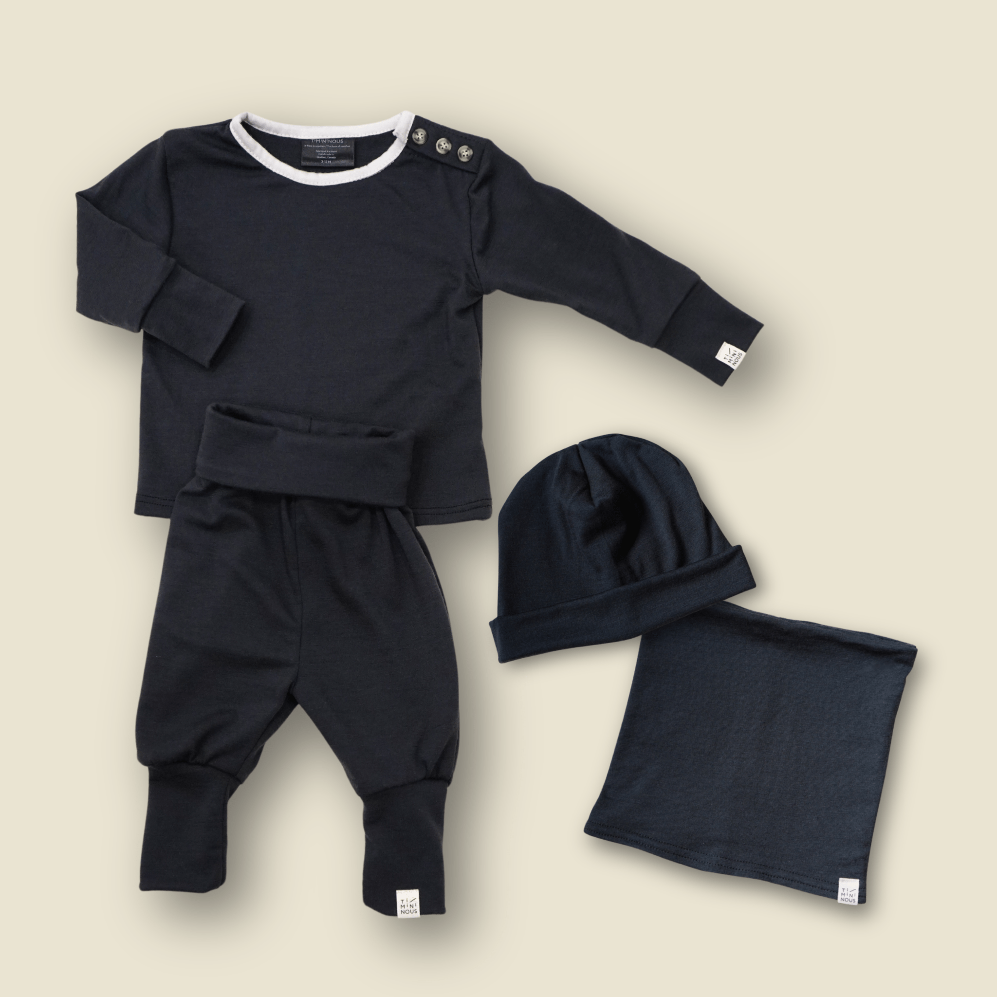 Collection of Kit - Ensemble thermique évolutif, bonnet et cache - cou en laine de mérinos - Rocher - Timininous in a gallery layout