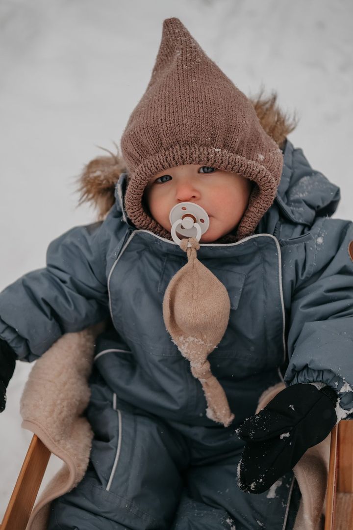 Collection of PRÉCOMMANDE Passe-montagne en laine de mérinos in a gallery layout