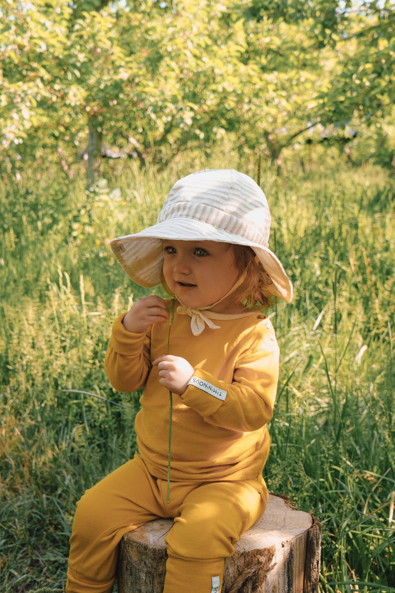 Collection of Chapeau évolutif en lin - Dunes - Timininous in a gallery layout