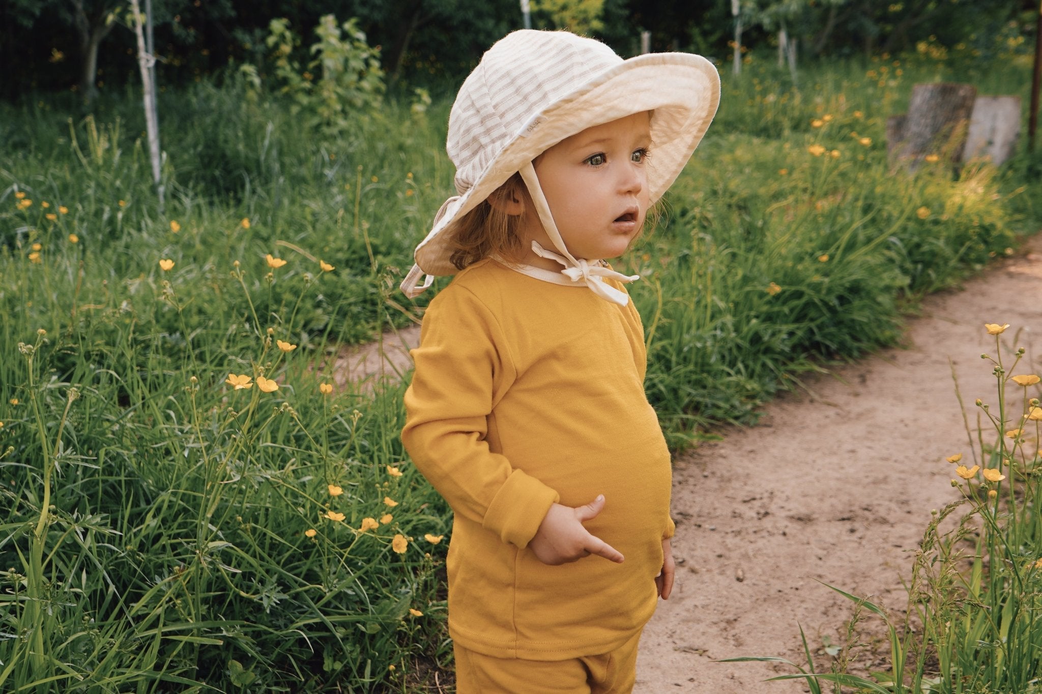 Collection of Chapeau évolutif en lin - Dunes - Timininous in a gallery layout
