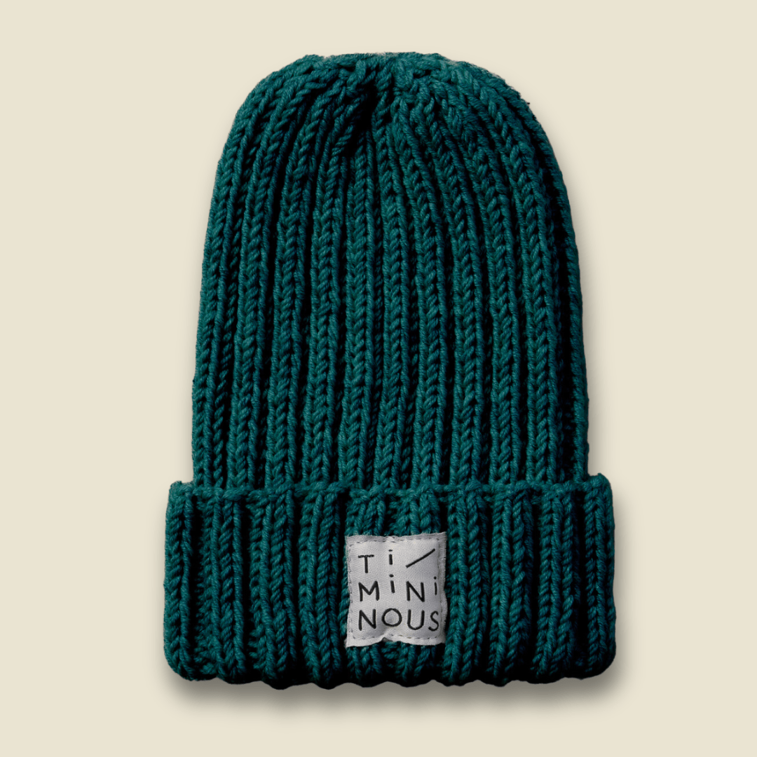 Collection of PRÉCOMMANDE - Tuque tricotée à la main en laine de mérinos - Timininous in a gallery layout